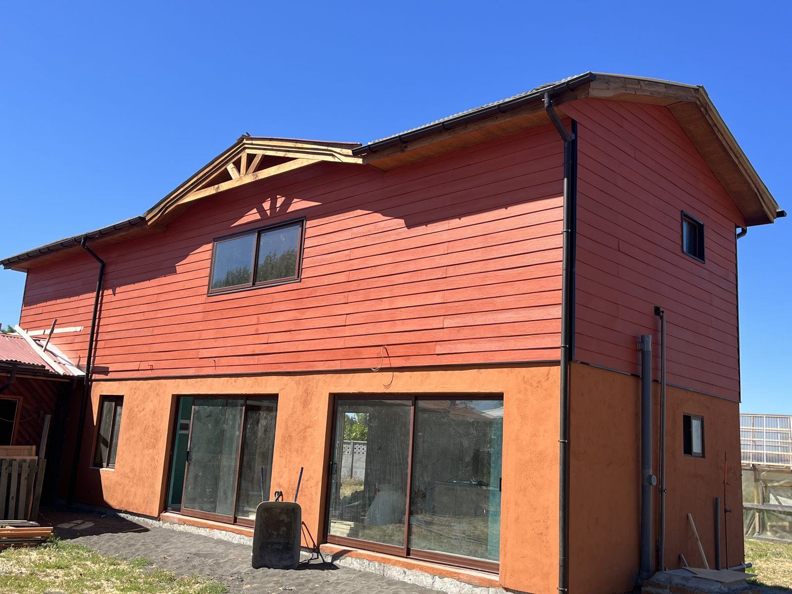 Casa mediterránea dos pisos